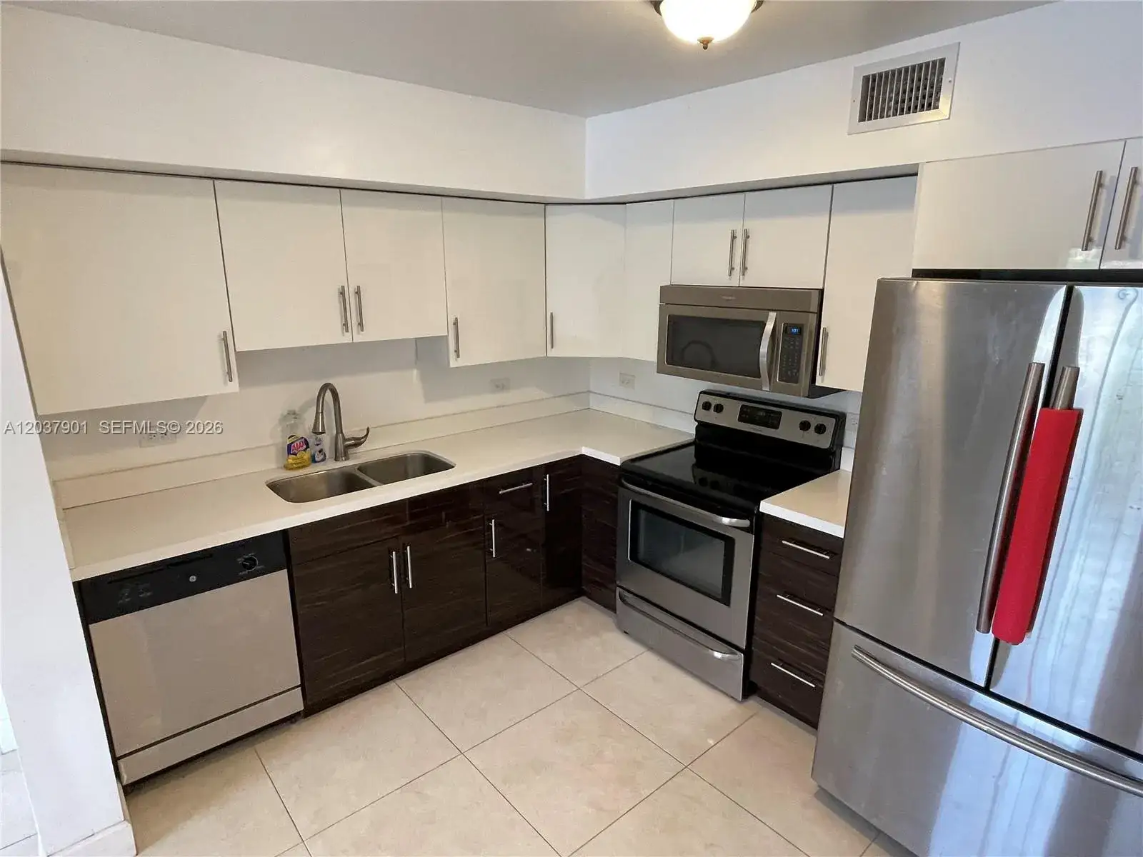1 bedroom 1 bath Residential Lease for rent at 3690 N 56th Ave # 904, Hollywood FL 33021