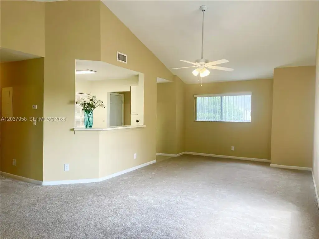 1 bedroom 1 bath Residential Lease for rent at 3429 NW 44th St # 201, Oakland Park FL 33309