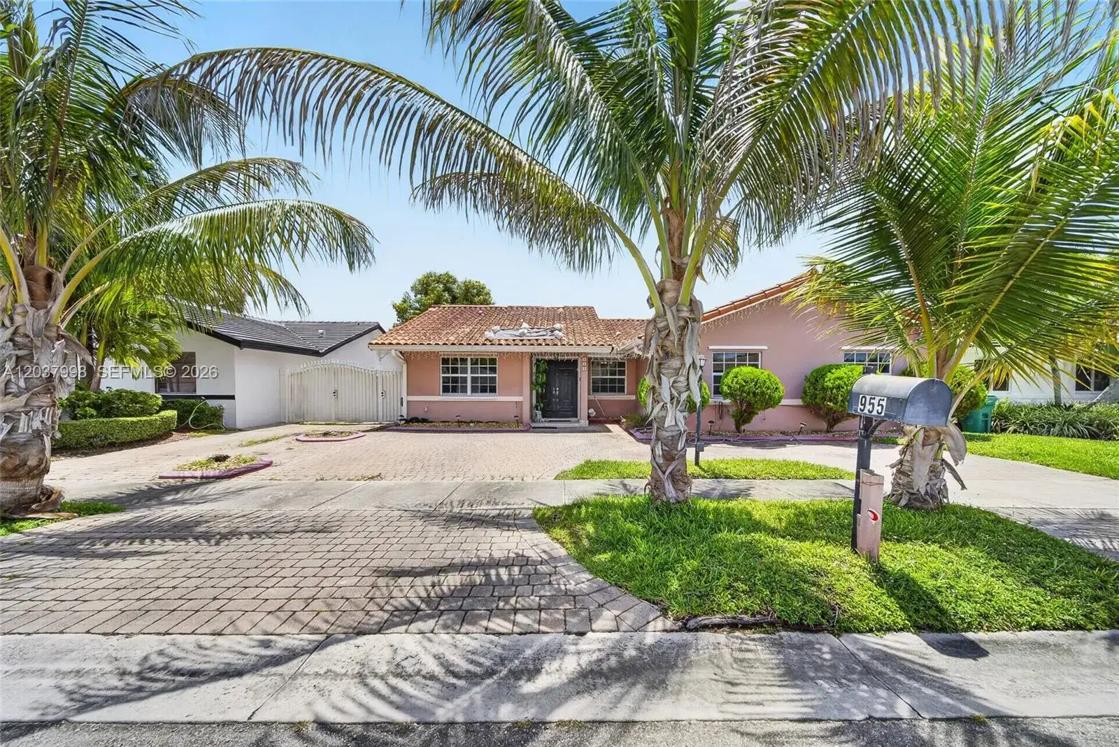 3 bedroom 2 bath Residential for sale at 955 NW 128th Ct, Miami FL 33182