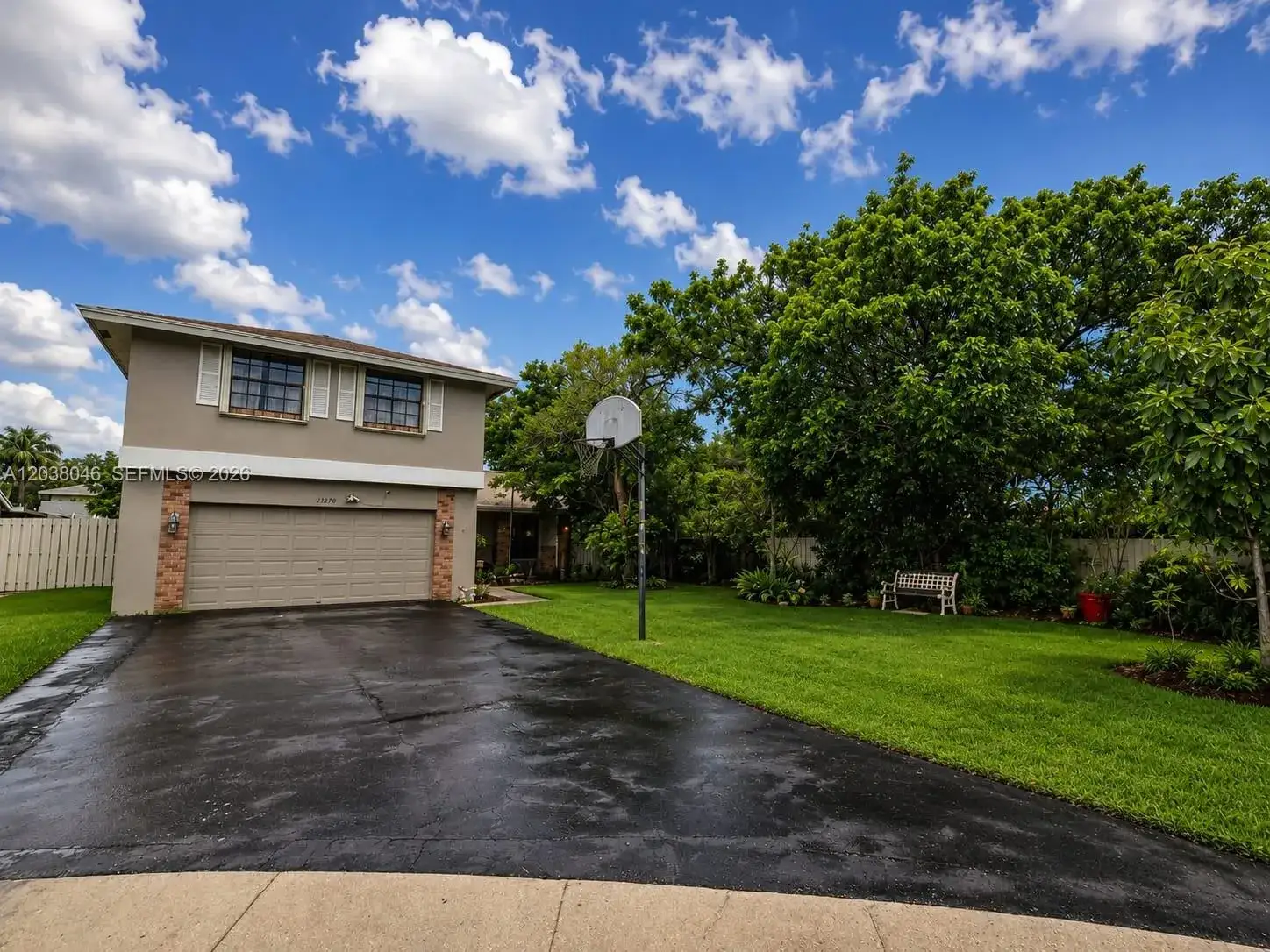 3 bedroom 2 bath Residential for sale at 13870 Magnolia Ct, Davie FL 33325