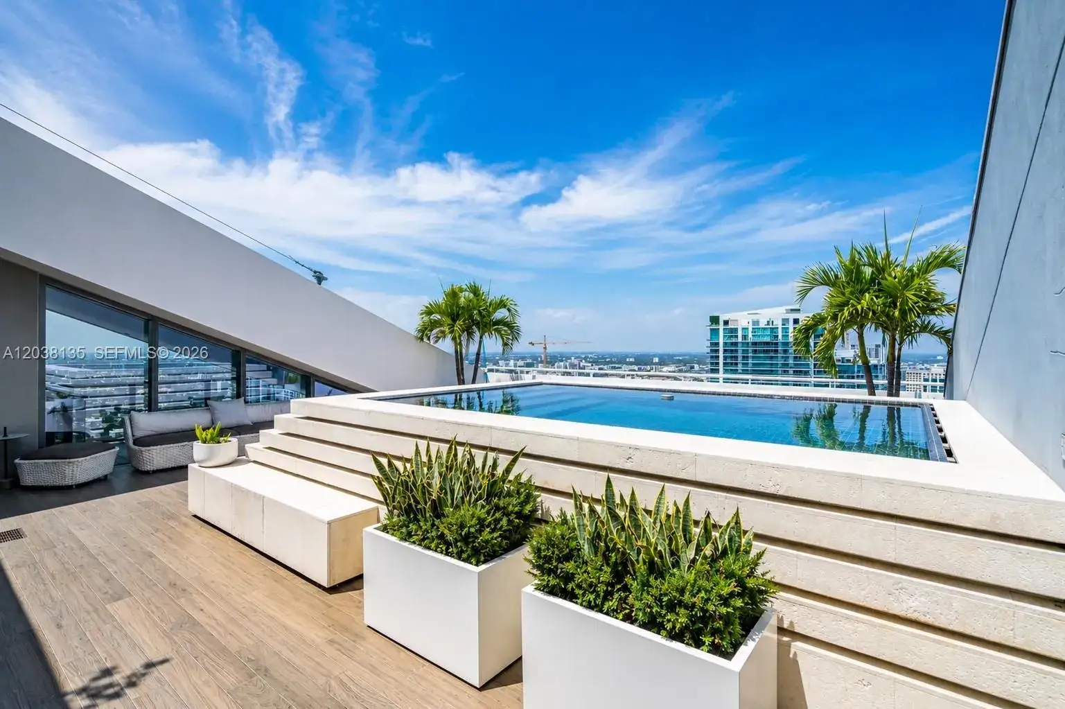 4 bedroom 4 bath Residential Lease for rent at 88 SW 7th St # 4203, Miami FL 33130