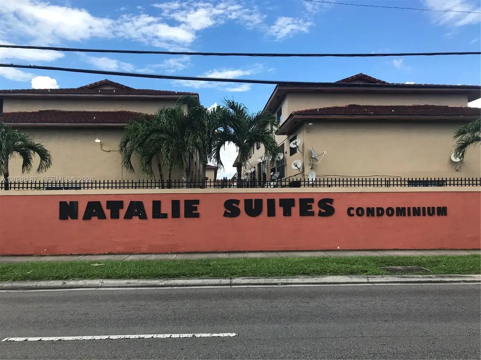 2 bedroom 1 bath Residential Lease for rent at 2319 W 60th St # D212, Hialeah FL 33016