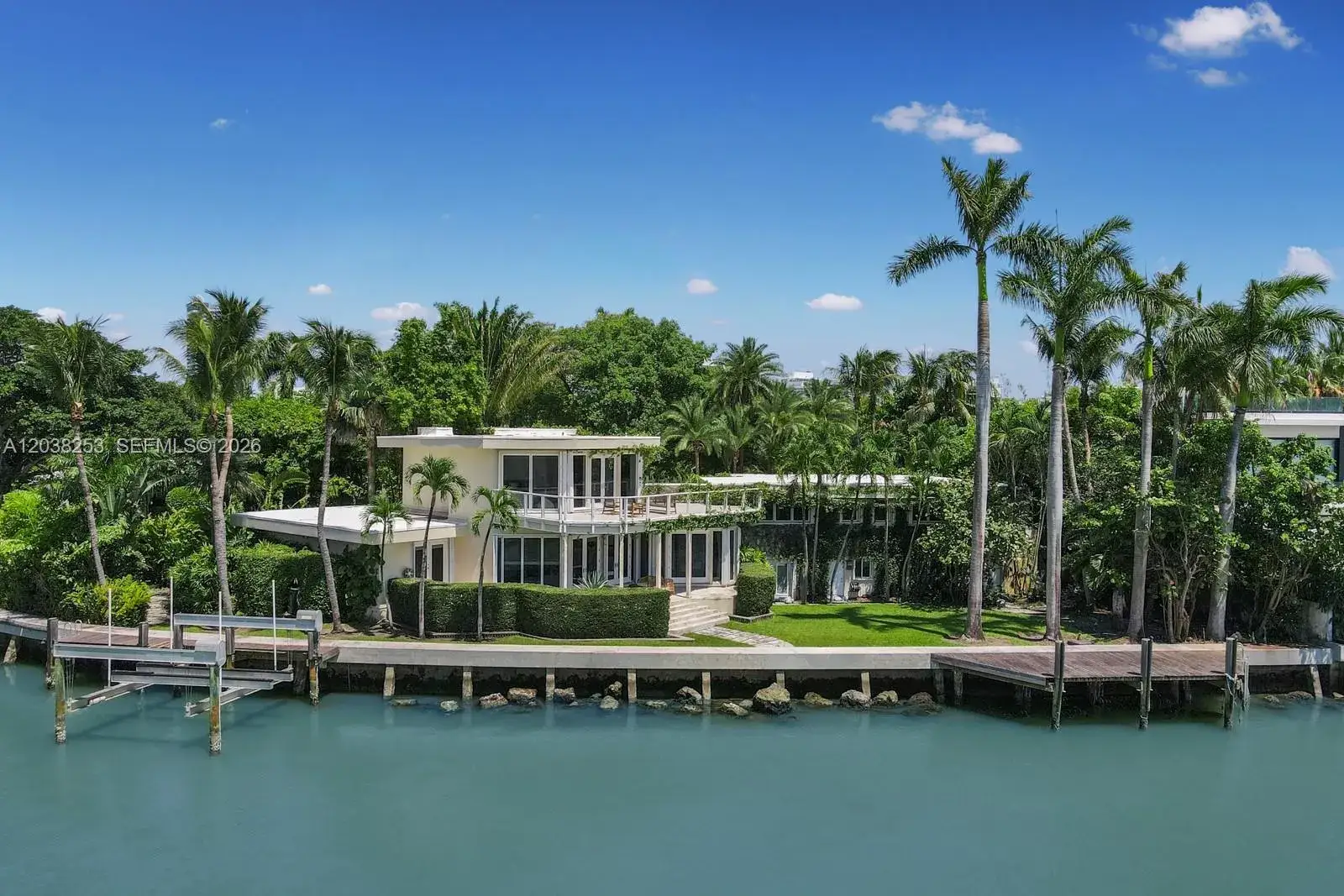 6 bedroom 7 bath Residential Lease for rent at 6500 N Bay Rd, Miami Beach FL 33141