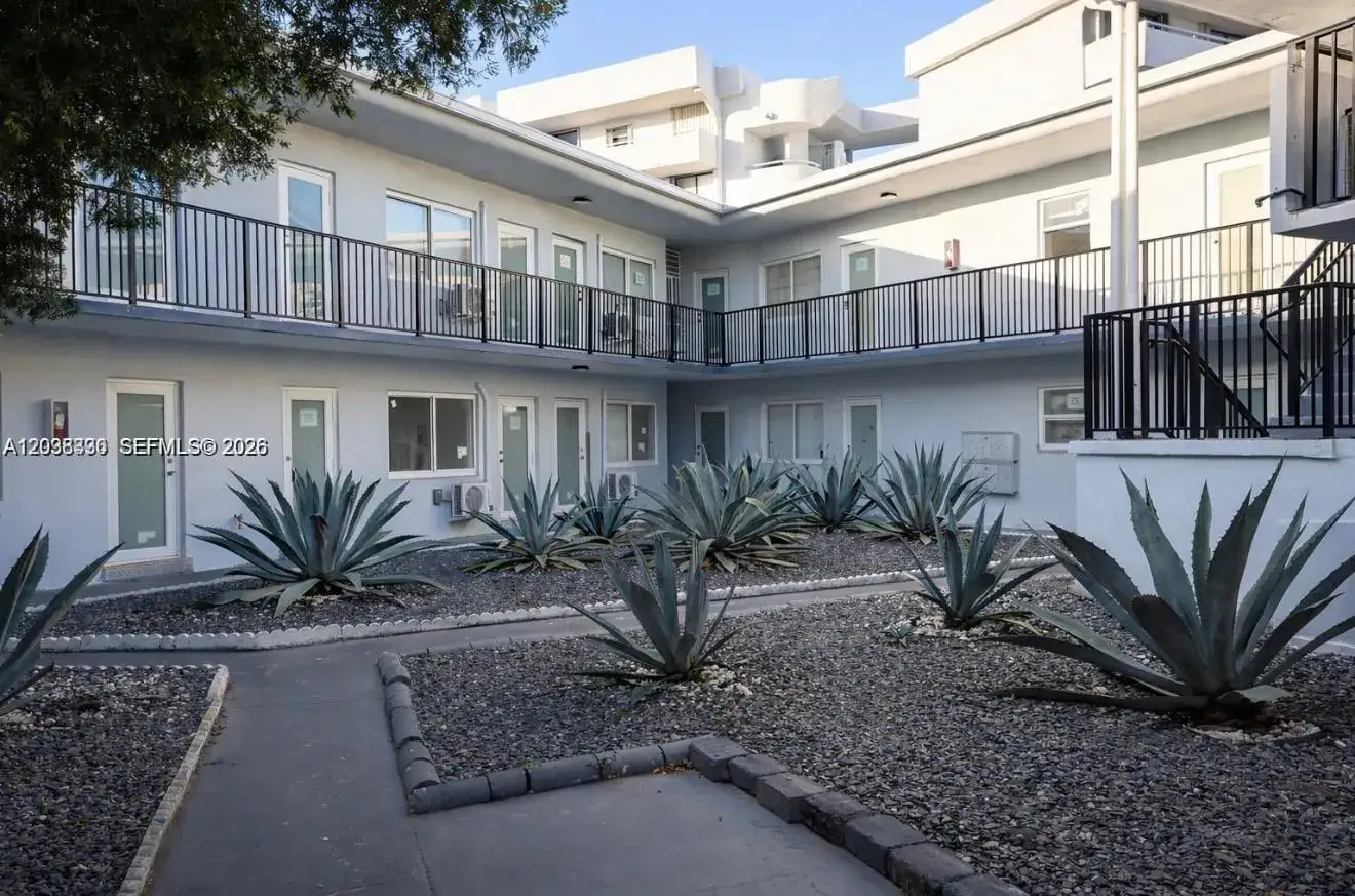 2 bedroom 2 bath Residential Lease for rent at 7271 Gary Ave # 4, Miami Beach FL 33141