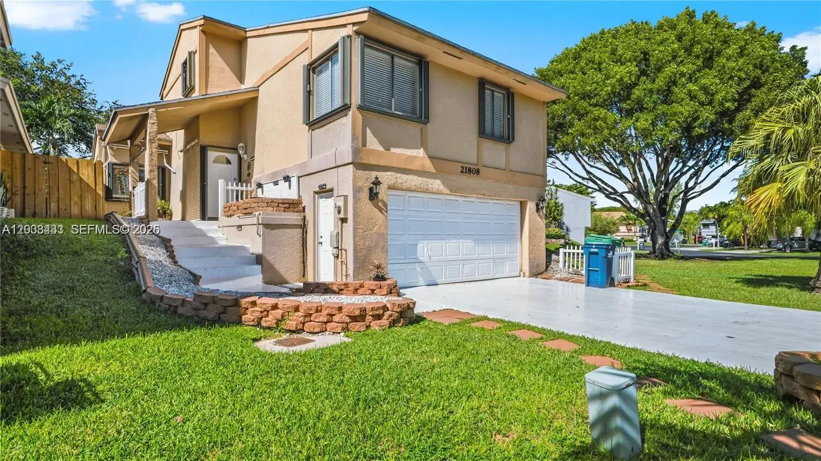 3 bedroom 2 bath Residential for sale at 21808 SW 99th Ave, Cutler Bay FL 33190