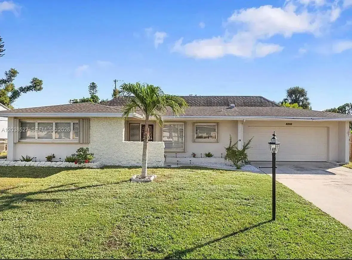 3 bedroom 2 bath Residential Lease for rent at 2623 SE 17 AVE # 2623, Cape Coral FL 33904