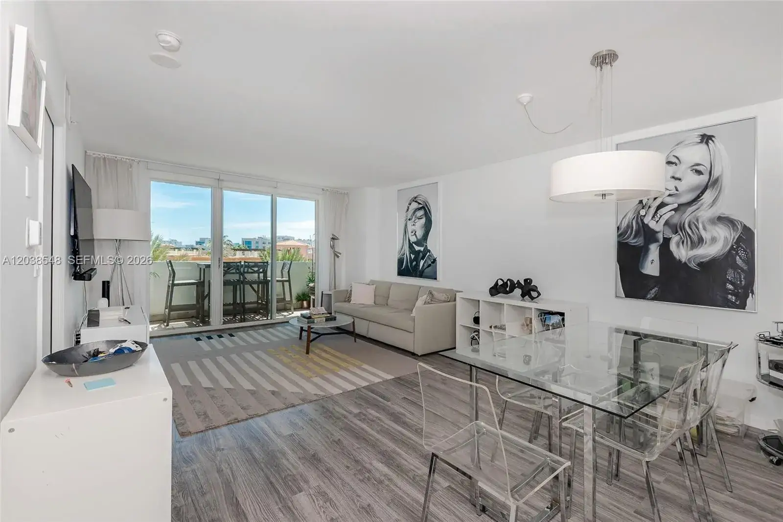 1 bedroom 1 bath Residential Lease for rent at 90 Alton Rd # 607, Miami Beach FL 33139