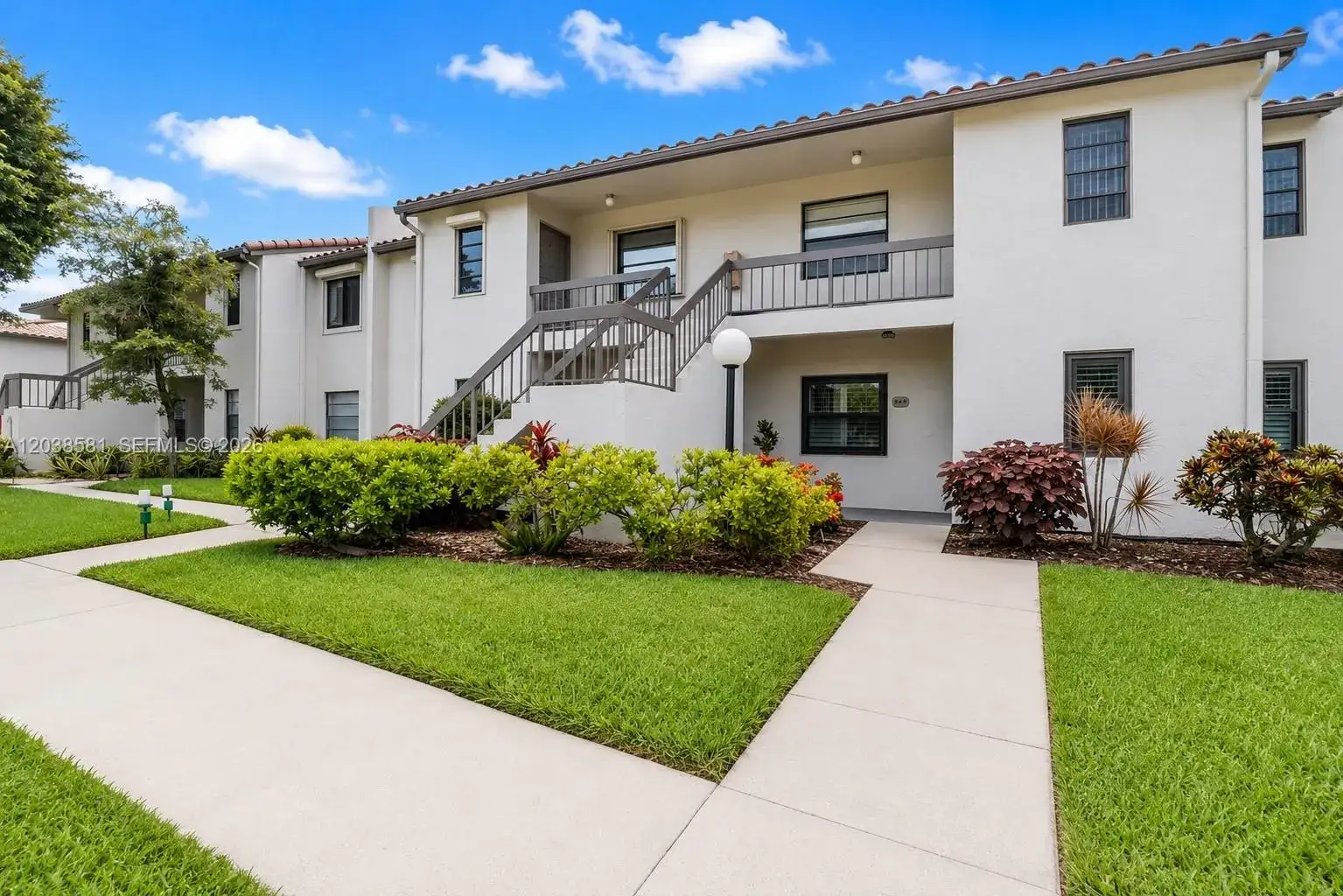 2 bedroom 2 bath Residential for sale at 21650 Juego Cir # 24H, Boca Raton FL 33433