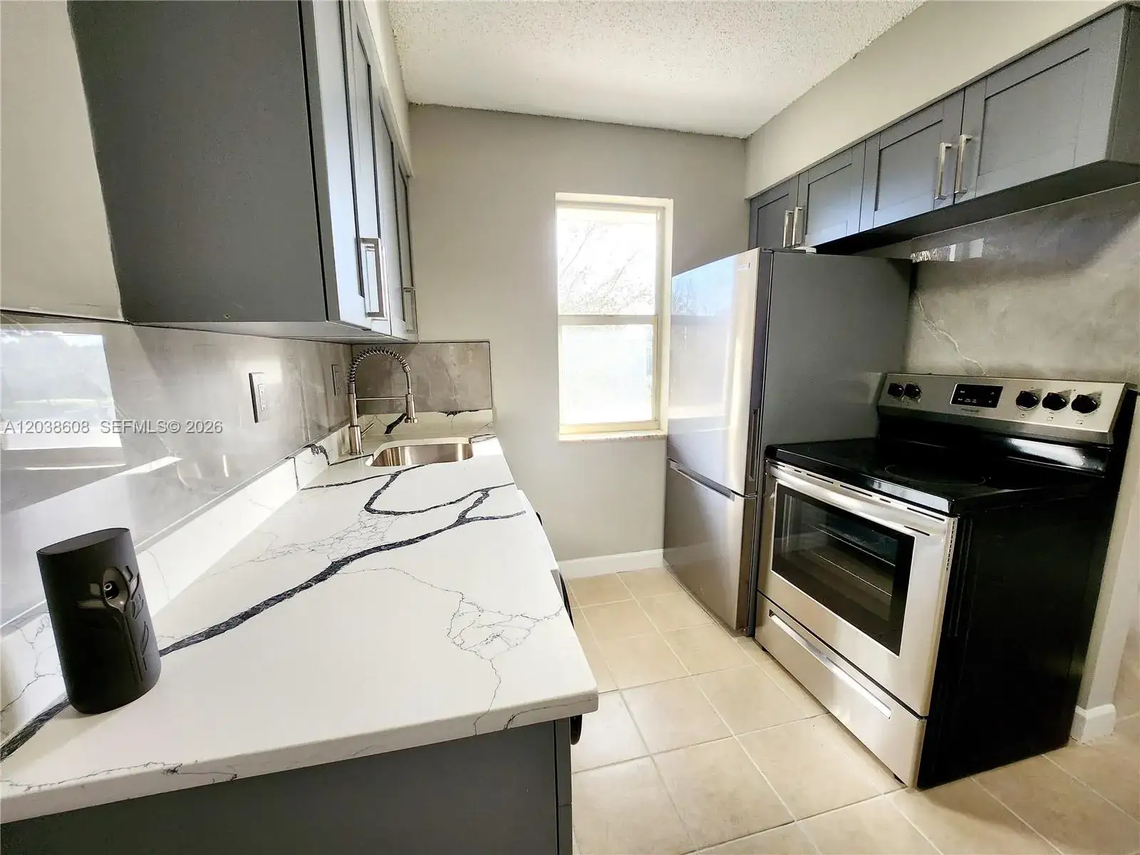 1 bedroom 1 bath Residential Lease for rent at 191 SW 15th St # 202, Pompano Beach FL 33060