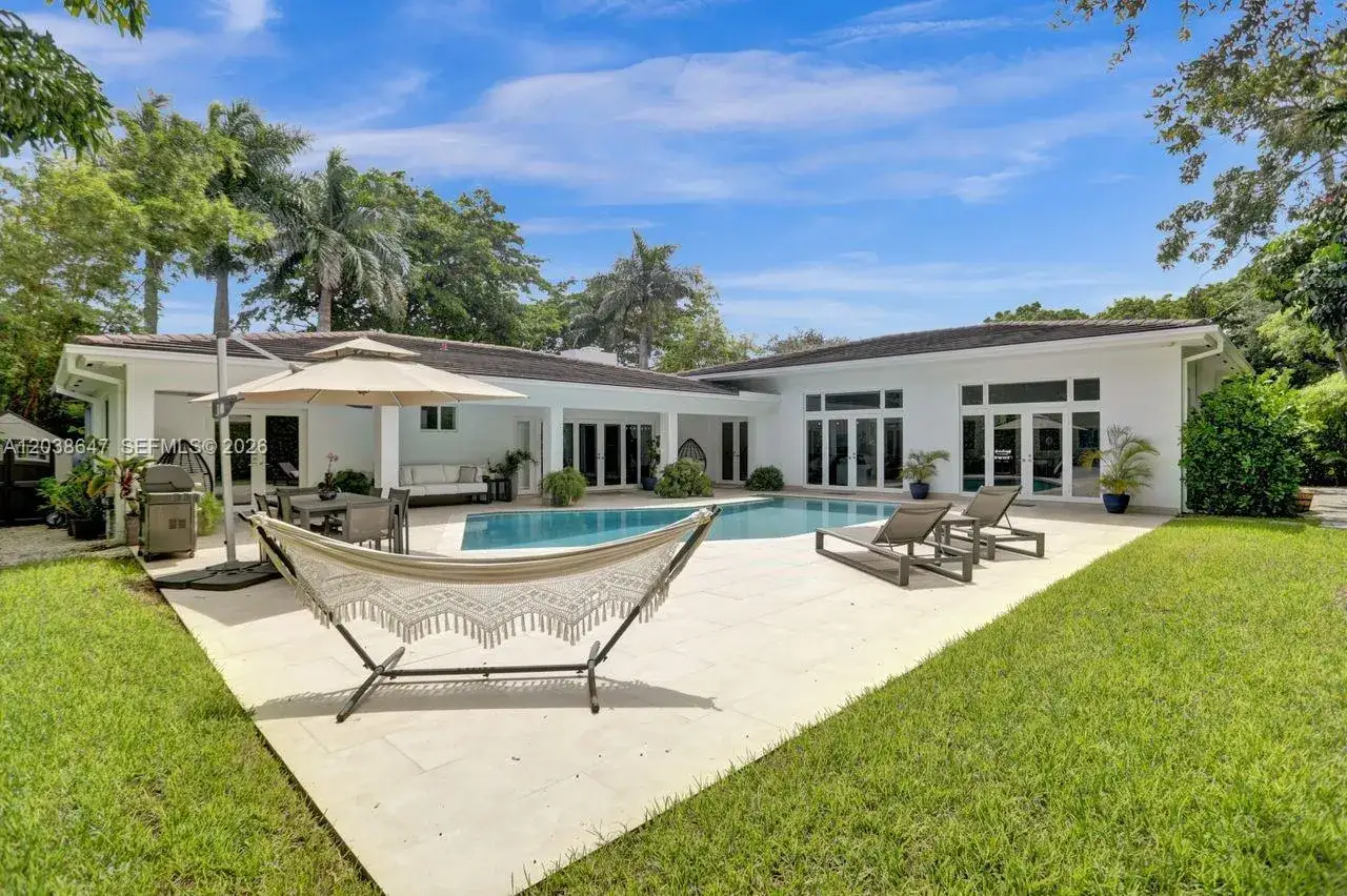 4 bedroom 3 bath Residential Lease for rent at 1601 Lugo Ave, Coral Gables FL 33156