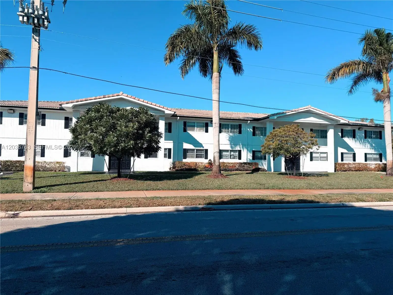 1 bedroom 1 bath Residential Lease for rent at 4240 Woodside Dr # 4, Coral Springs FL 33065