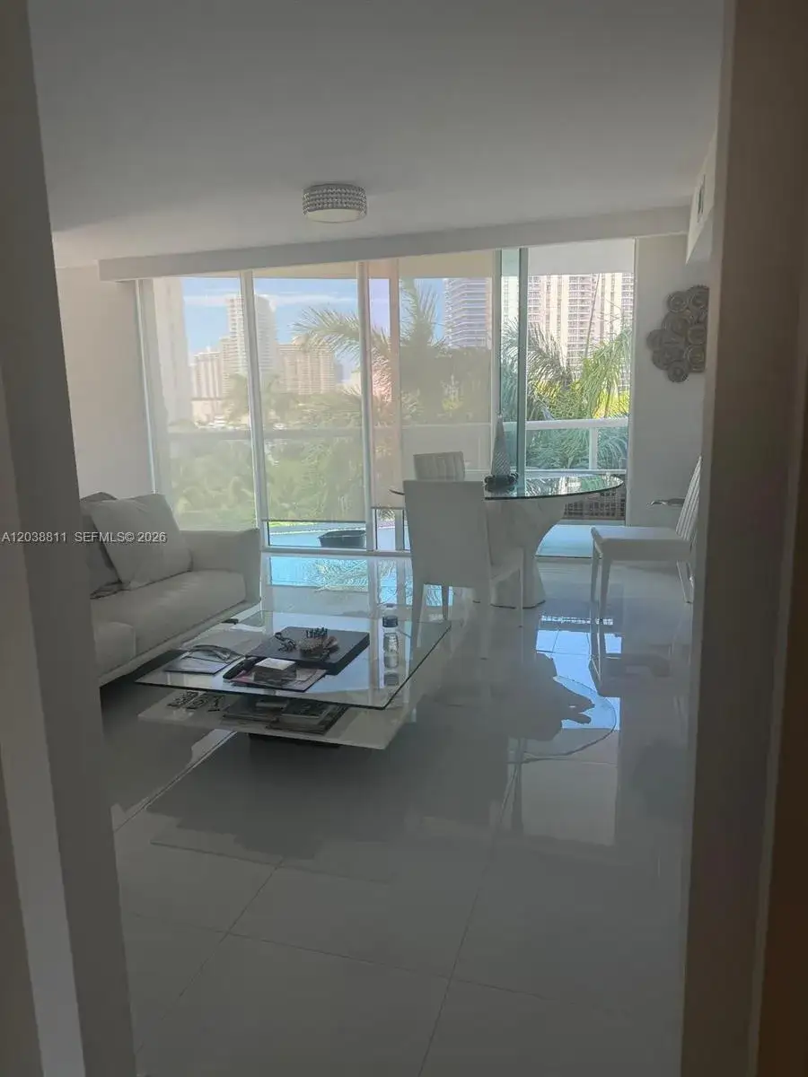 2 bedroom 2 bath Residential Lease for rent at 19400 Turnberry Way # 331, Aventura FL 33180