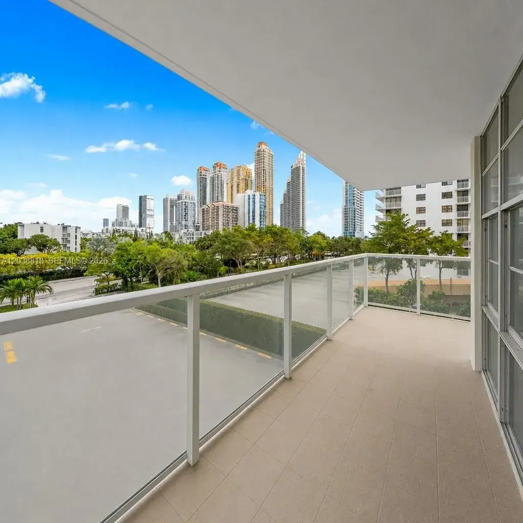 2 bedroom 2 bath Residential for sale at 230 174th St # 404, Sunny Isles Beach FL 33160