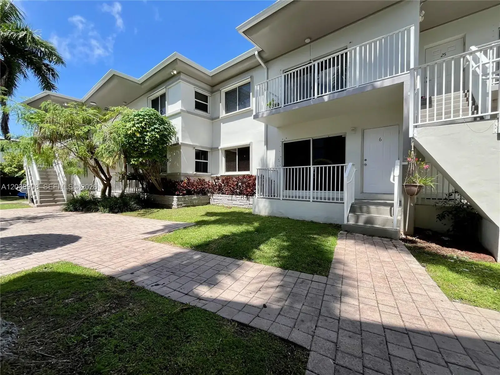 2 bedroom 2 bath Residential Lease for rent at 1150 99th St # 6, Bay Harbor Islands FL 33154