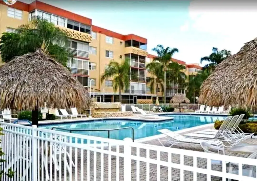 1 bedroom 1 bath Residential Lease for rent at 404 NW 68th Ave # 304, Plantation FL 33317