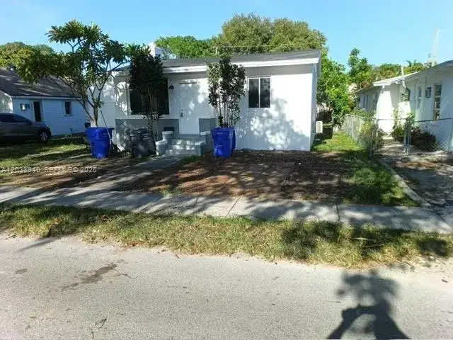 Residential Income for sale at 1123 N 17th Ct, Hollywood FL 33020