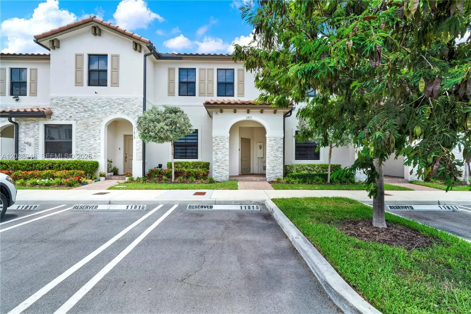 3 bedroom 2 bath Residential for sale at 11815 SW 247th Ter, Homestead FL 33032