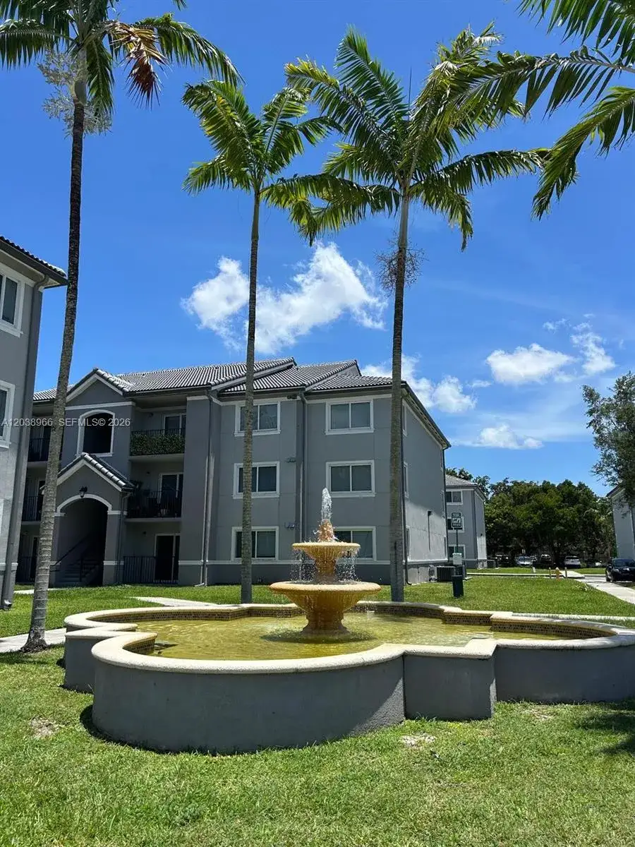 3 bedroom 2 bath Residential Lease for rent at 15460 SW 284th St # 4207, Homestead FL 33033