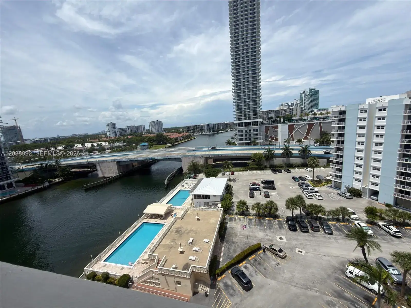 1 bedroom 1 bath Residential Lease for rent at 1817 S Ocean Dr # 18, Hallandale Beach FL 33009