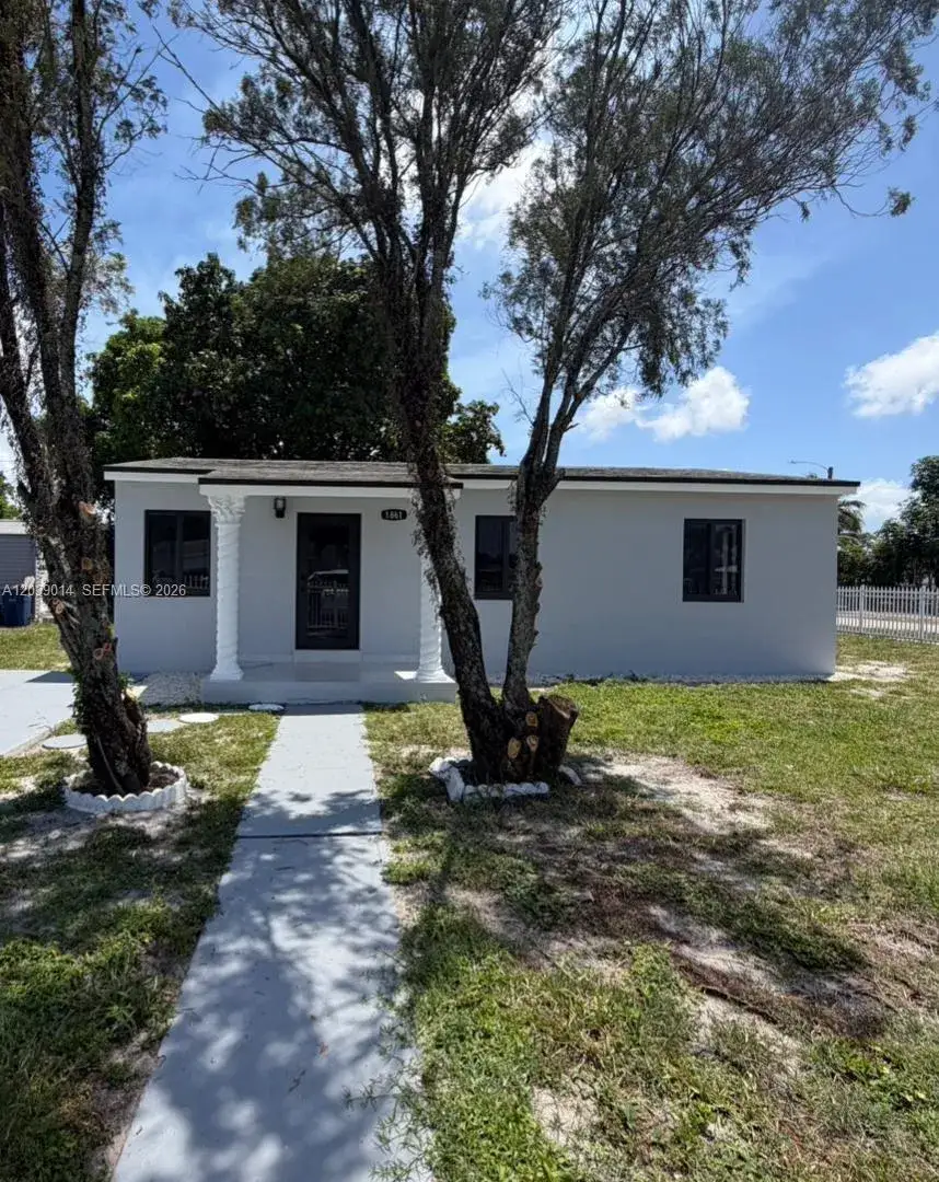 3 bedroom 2 bath Residential Lease for rent at 1861 NW 163rd St, Miami Gardens FL 33054
