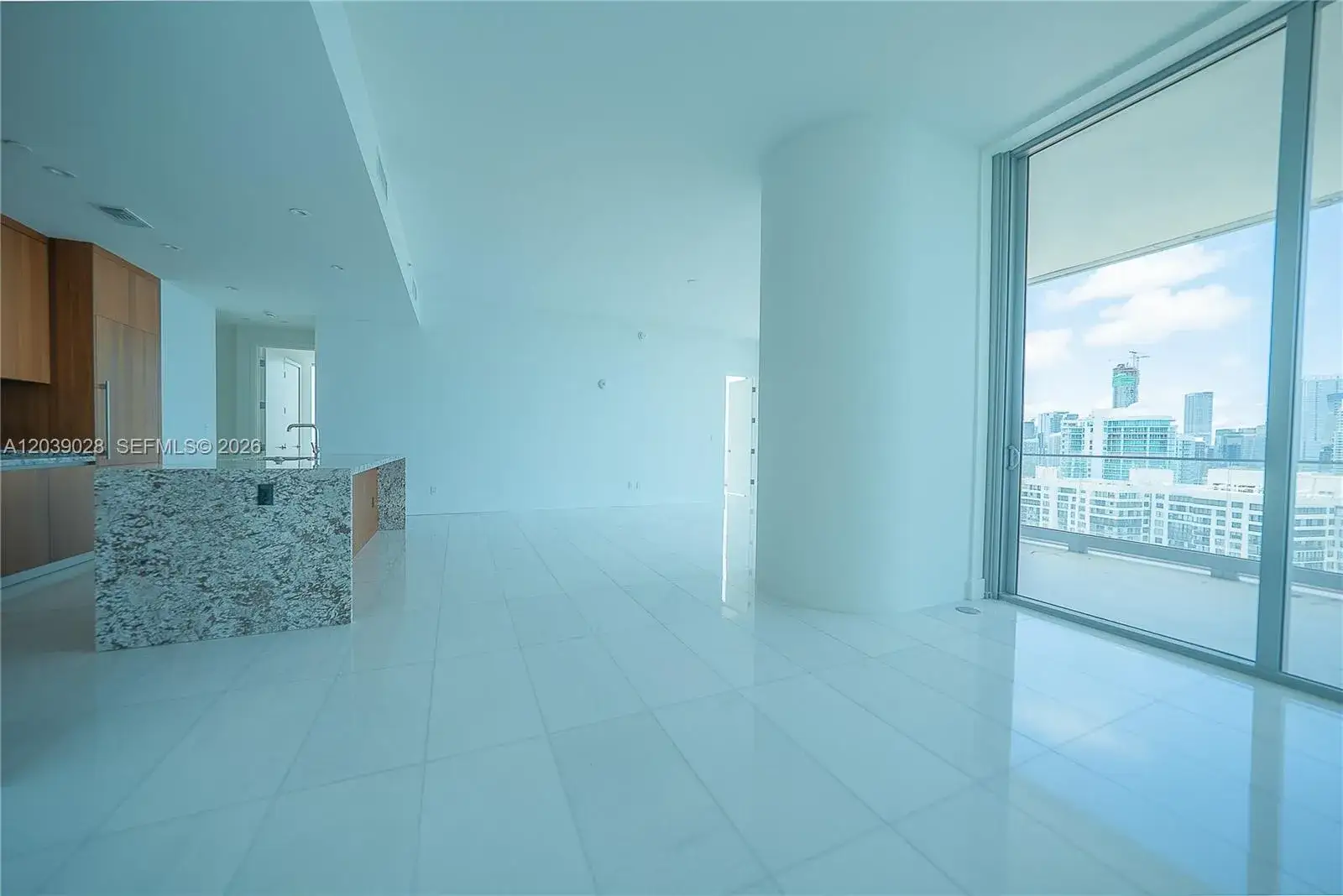 3 bedroom 3 bath Residential for sale at 175 SE 25th Rd # 2704, Miami FL 33129