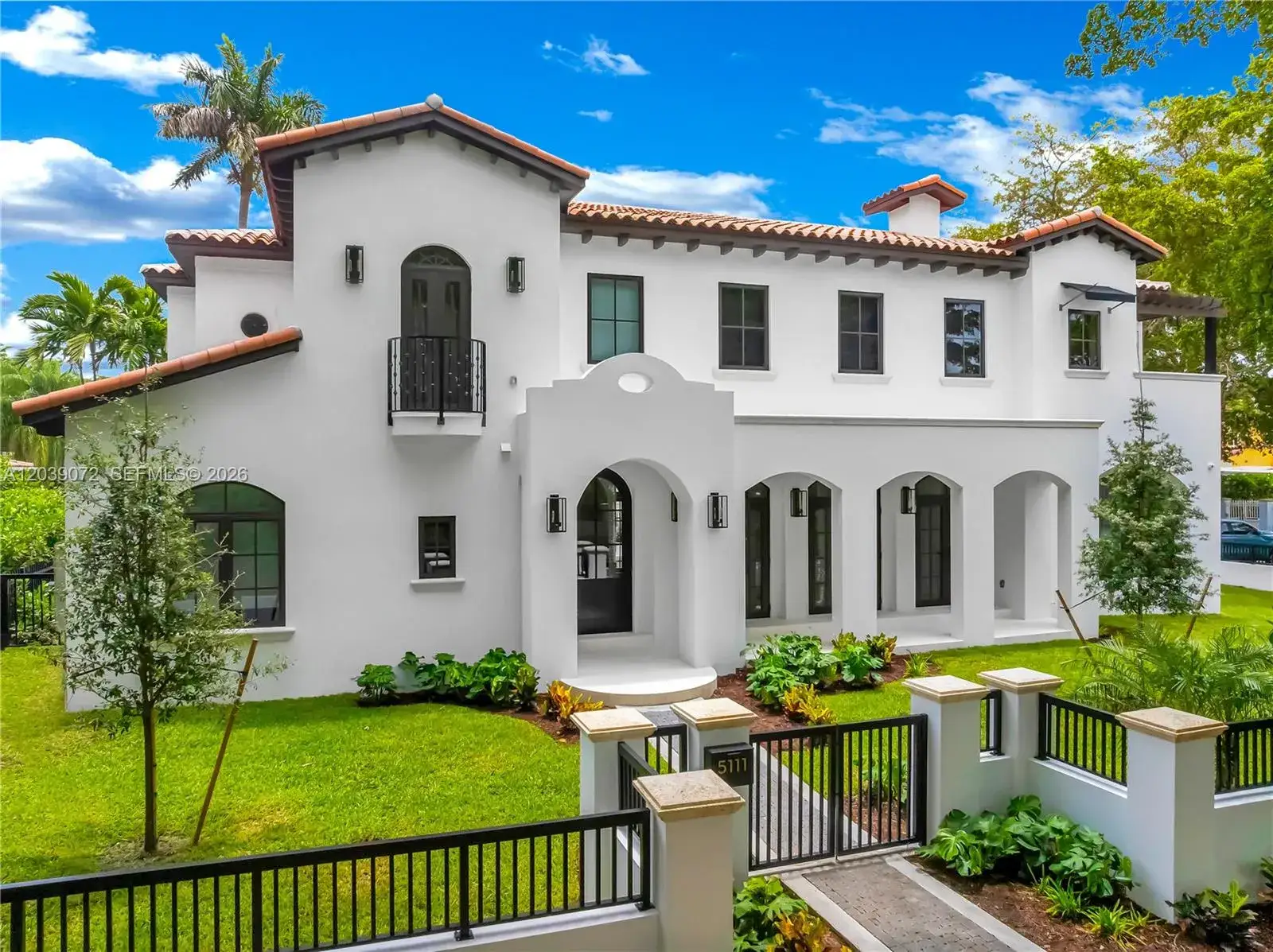 5 bedroom 5 bath Residential for sale at 5111 Alhambra Cir, Coral Gables FL 33146