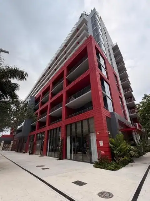 1 bath Residential for sale at 90 NE 32nd St # 823, Miami FL 33137