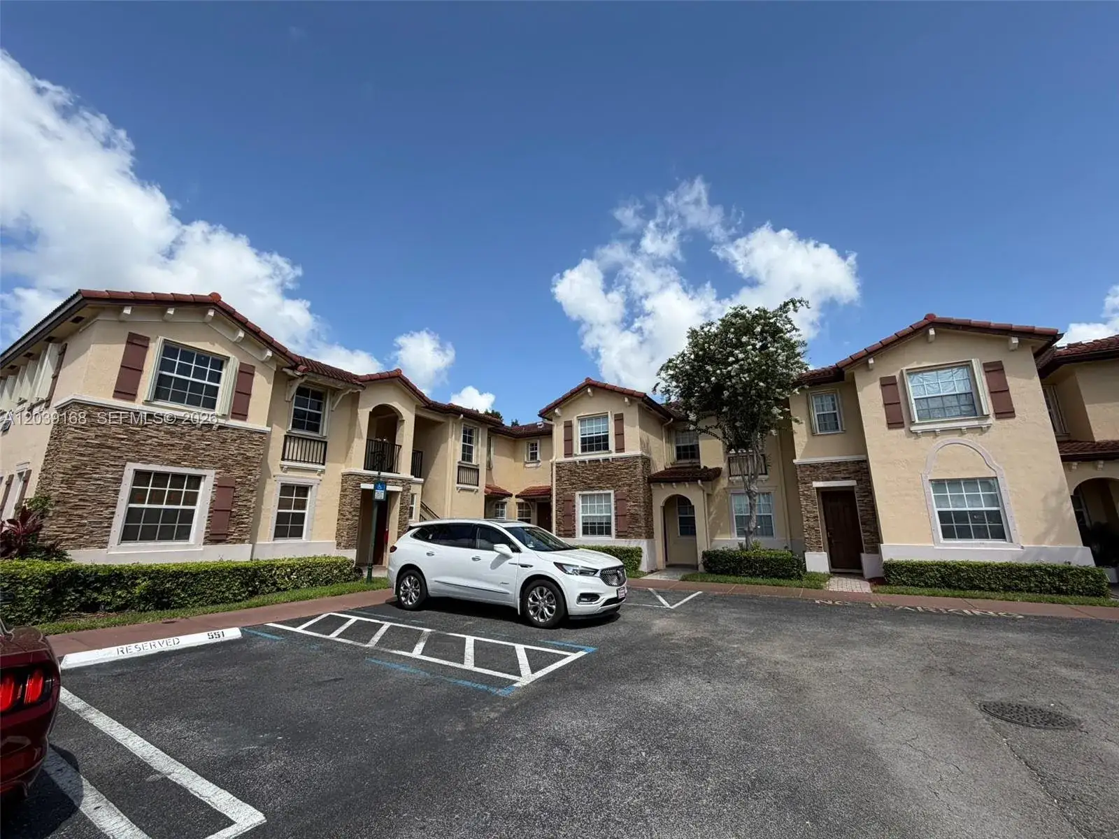 3 bedroom 2 bath Residential for sale at 1720 NE 33rd Ave # 5, Homestead FL 33033