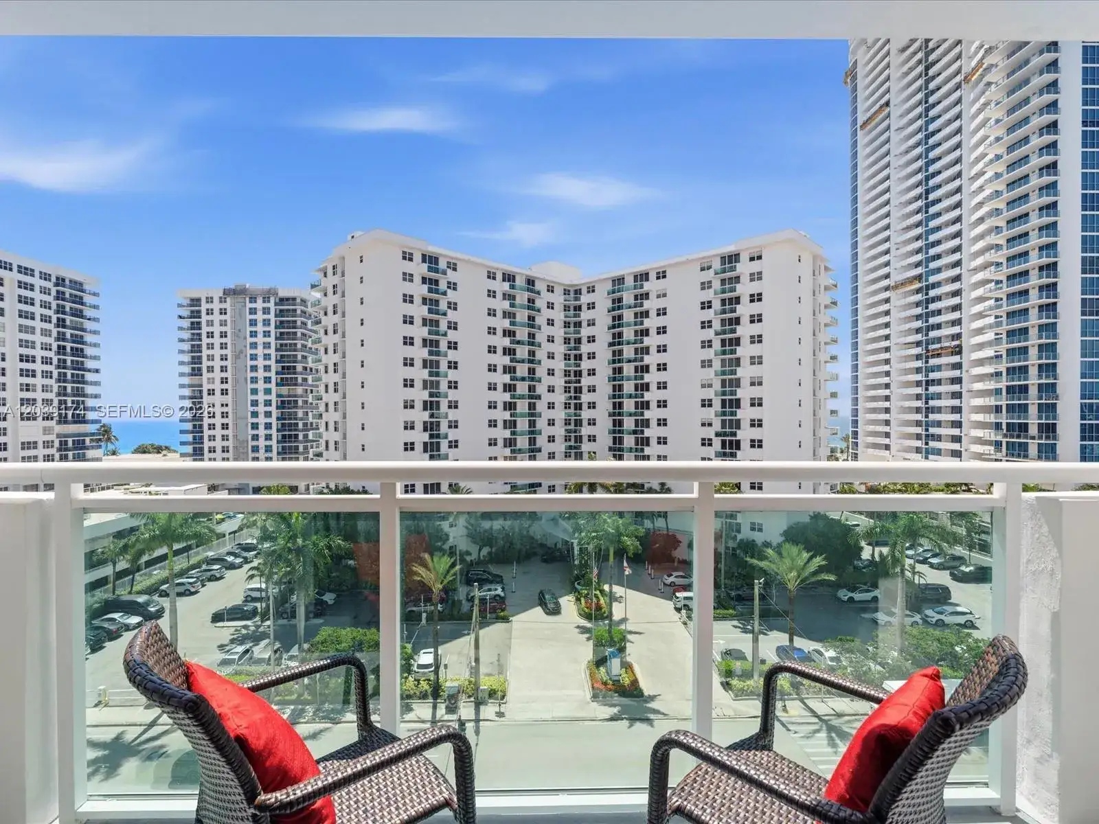 1 bedroom 1 bath Residential for sale at 3000 S Ocean Dr # 718, Hollywood FL 33019
