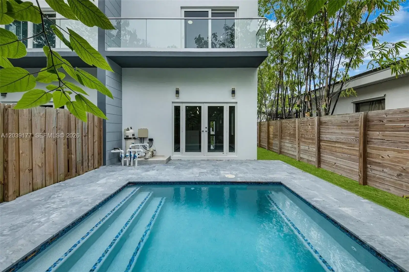 3 bedroom 3 bath Residential Lease for rent at 3142 Carter St # 3142, Miami FL 33133