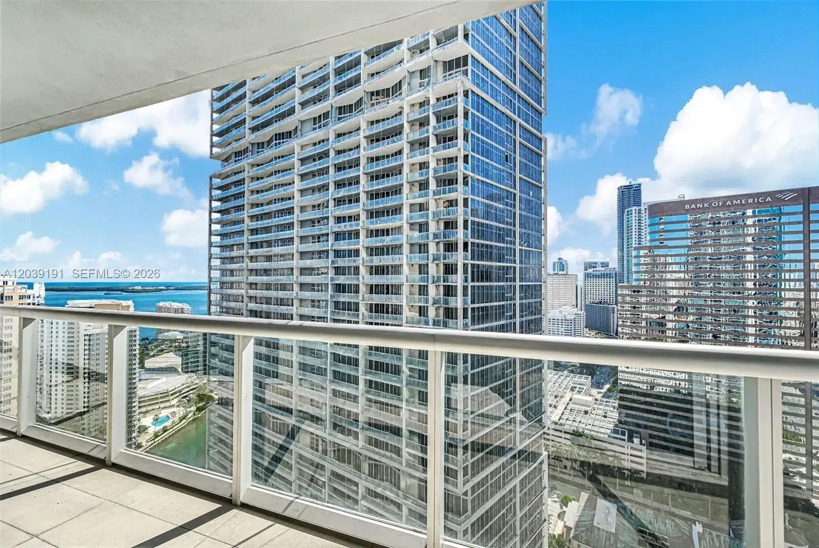 2 bedroom 2 bath Residential Lease for rent at 475 Brickell Ave # 3113, Miami FL 33131