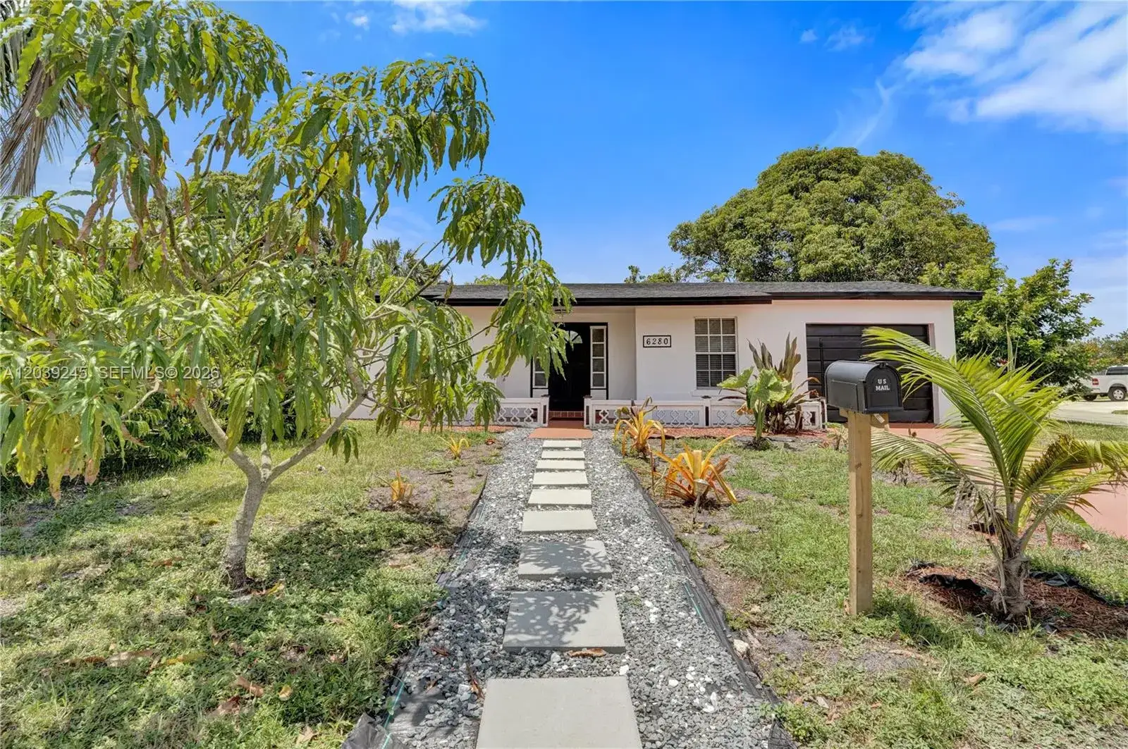 3 bedroom 2 bath Residential for sale at 6280 SW 8th Pl, North Lauderdale FL 33068