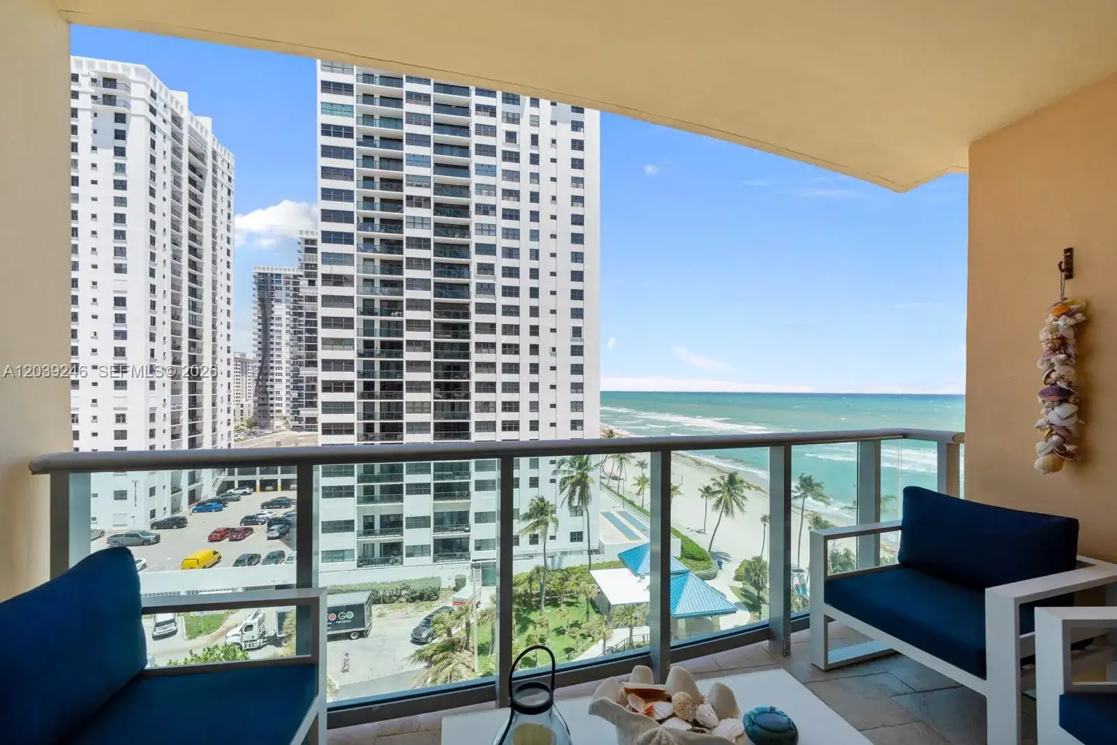 1 bedroom 1 bath Residential for sale at 2501 S Ocean Dr # 908, Hollywood FL 33019