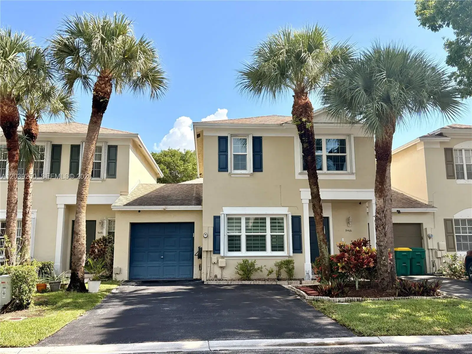 9481 Bradshaw Ln, Tamarac FL 33321