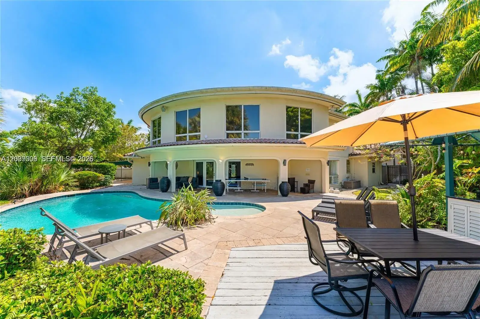 7 bedroom 3 bath Residential for sale at 1809 Coral Gardens Dr, Wilton Manors FL 33306