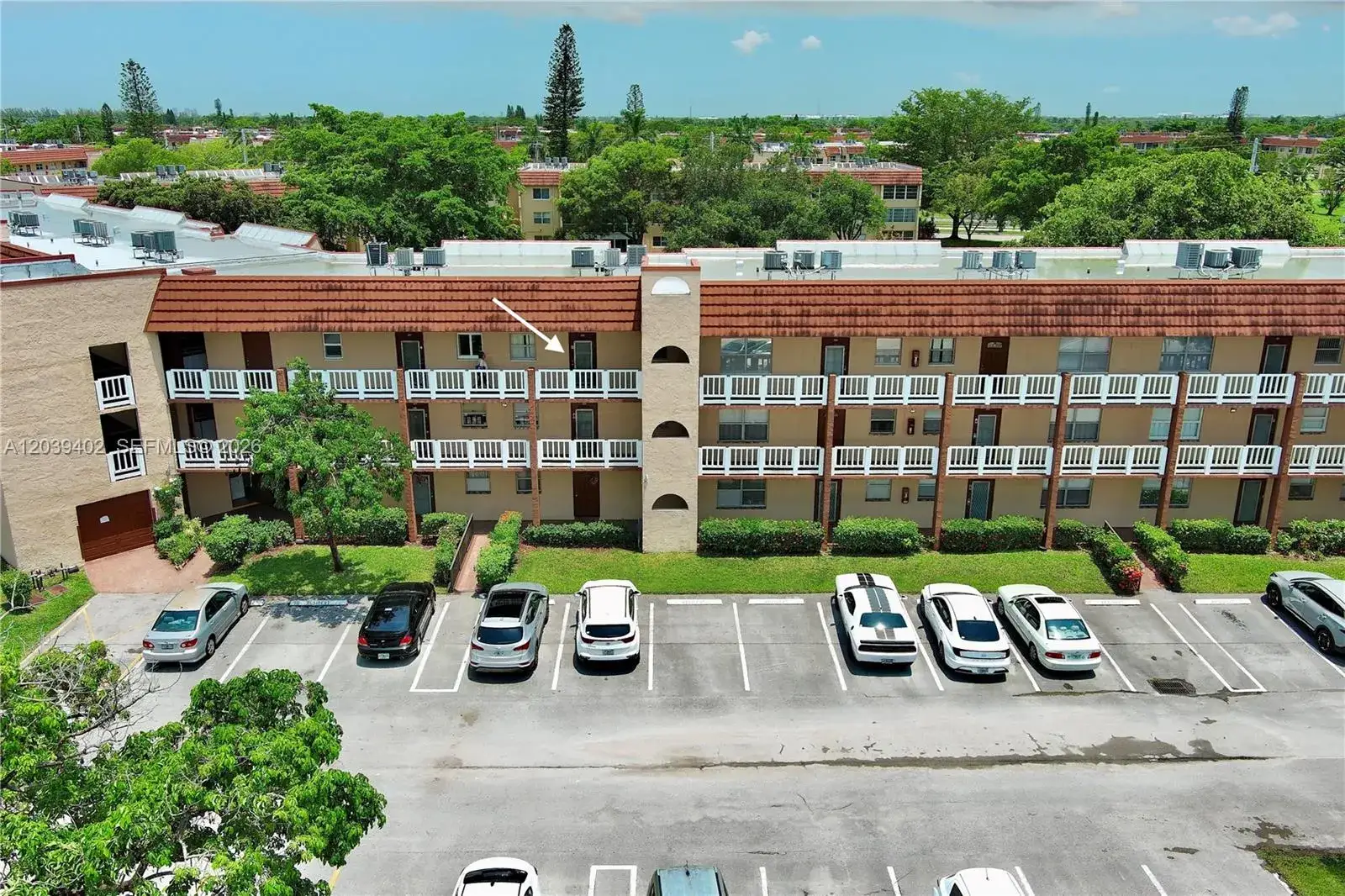 1 bedroom 1 bath Residential for sale at 9281 Sunrise Lakes Blvd # 308, Sunrise FL 33322