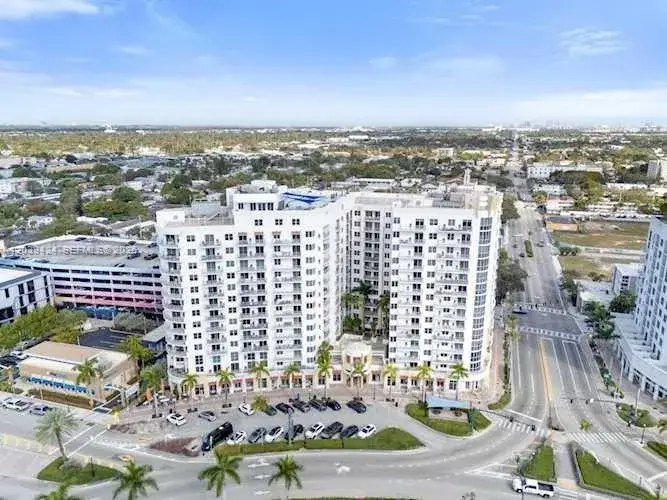 2 bedroom 2 bath Residential Lease for rent at 1830 Radius Dr # 203, Hollywood FL 33020