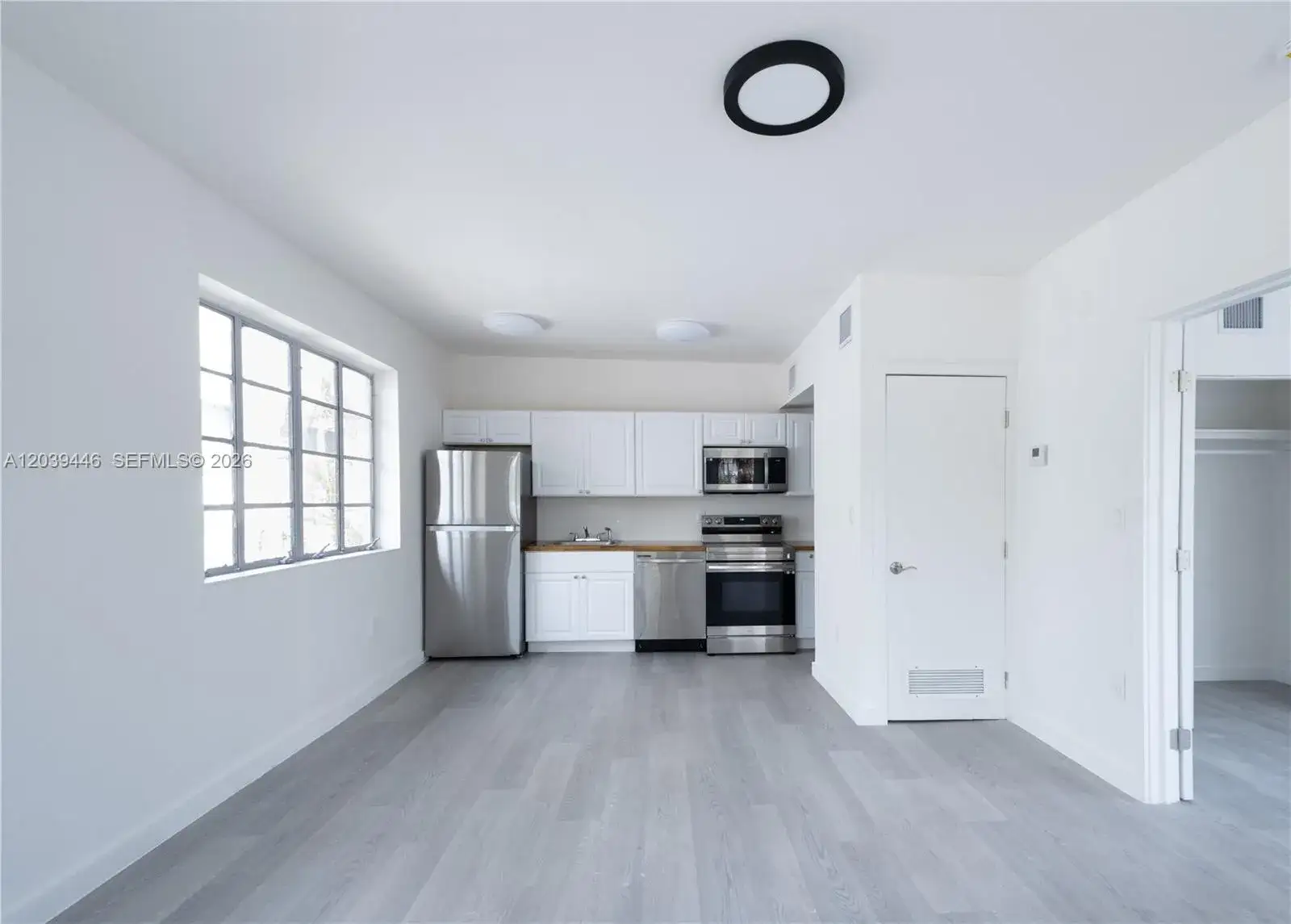 1 bedroom 1 bath Residential Lease for rent at 423 NE 71st St # 4, Miami FL 33138