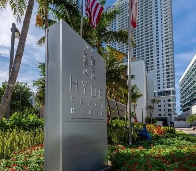 1 bedroom 1 bath Residential for sale at 4010 S Ocean Dr # R1206, Hollywood FL 33019