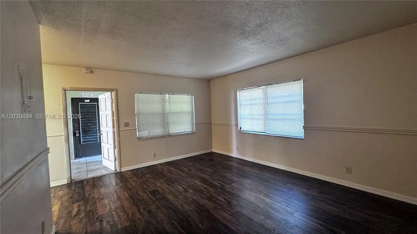 1 bedroom 1 bath Residential for sale at 1522 NE 34th Ct # 4, Oakland Park FL 33334