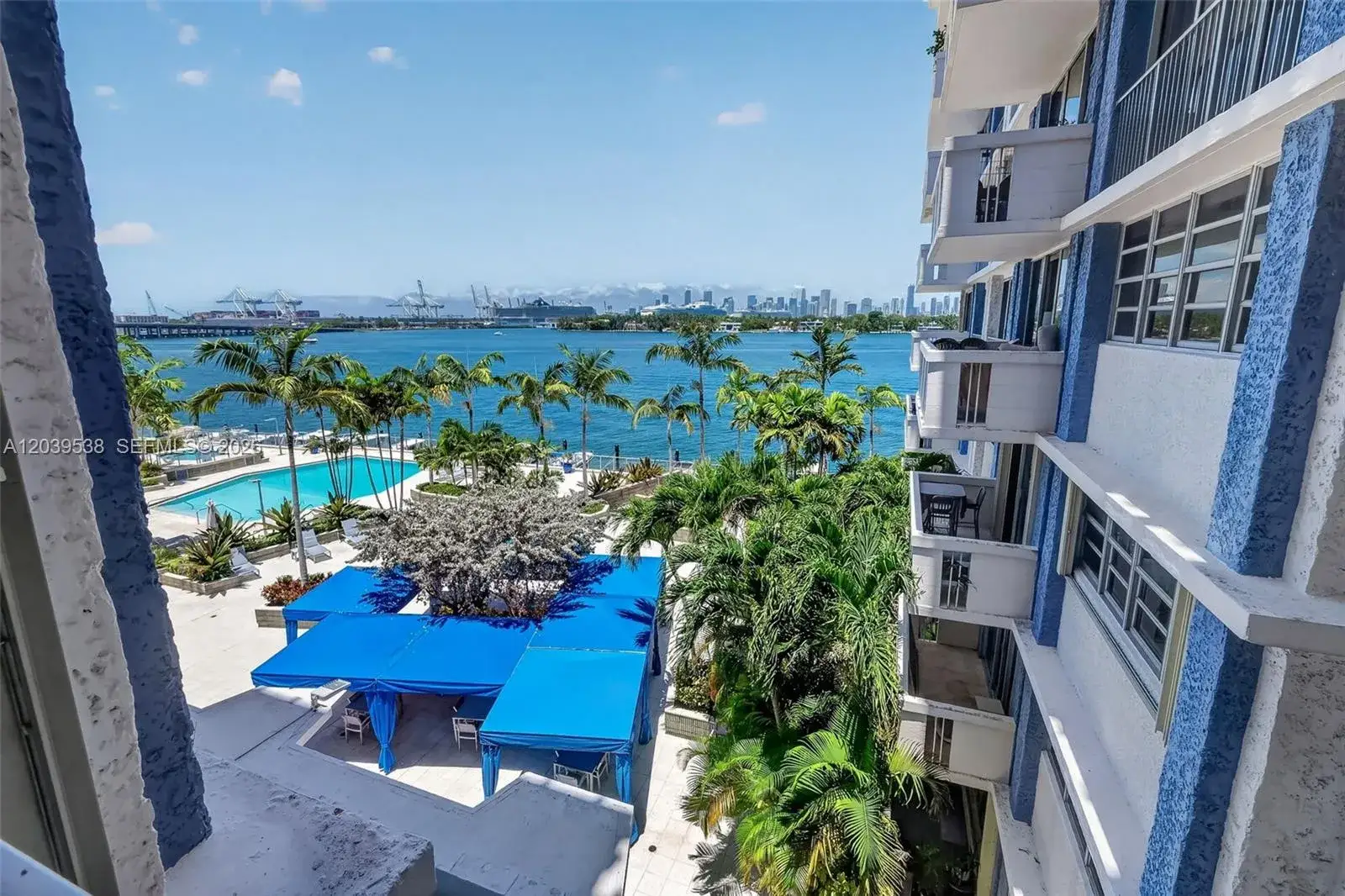 1 bath Residential for sale at 800 West Ave # 533, Miami Beach FL 33139