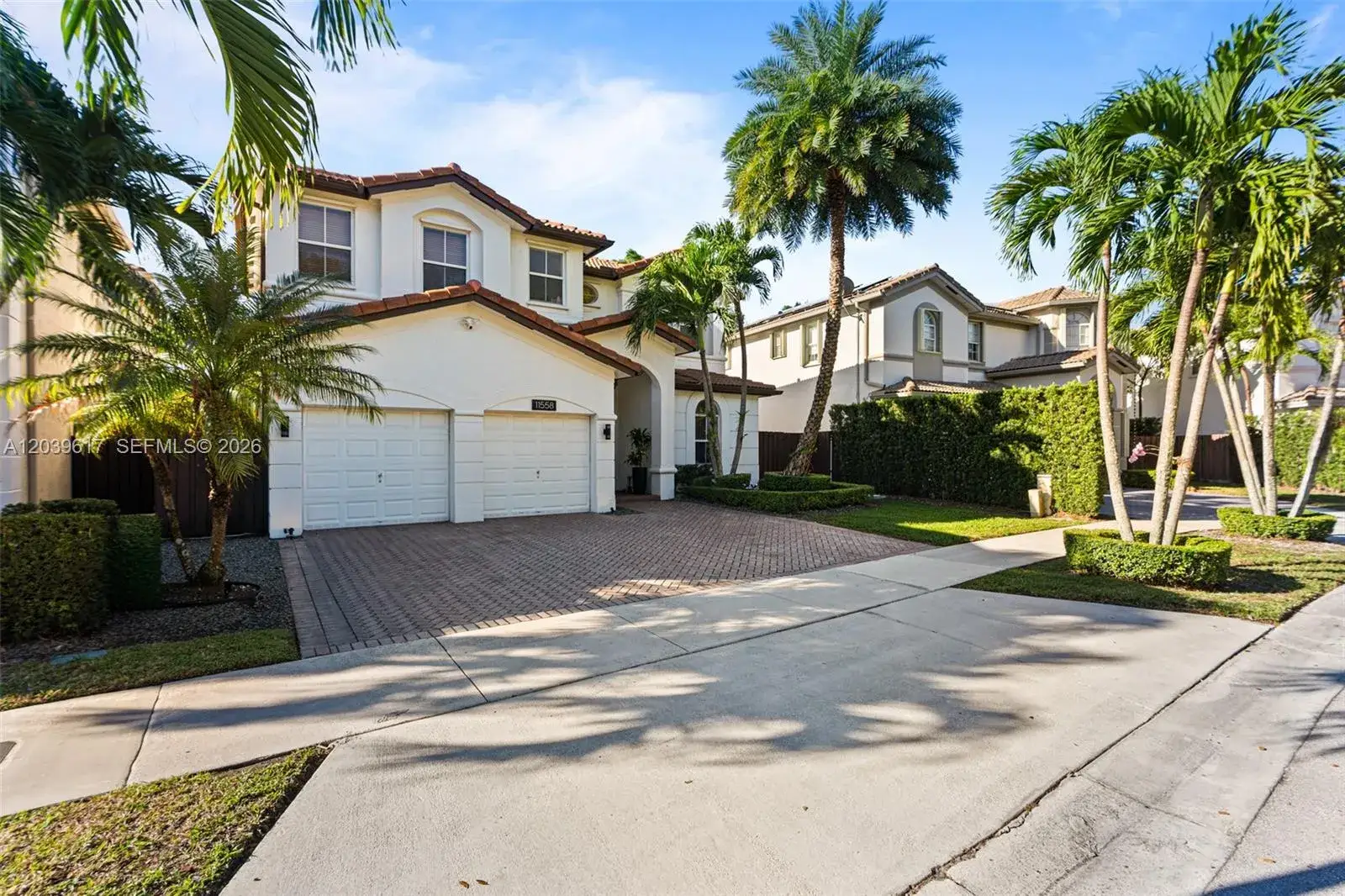 4 bedroom 4 bath Residential for sale at 11558 NW 84th  St, Doral FL 33178