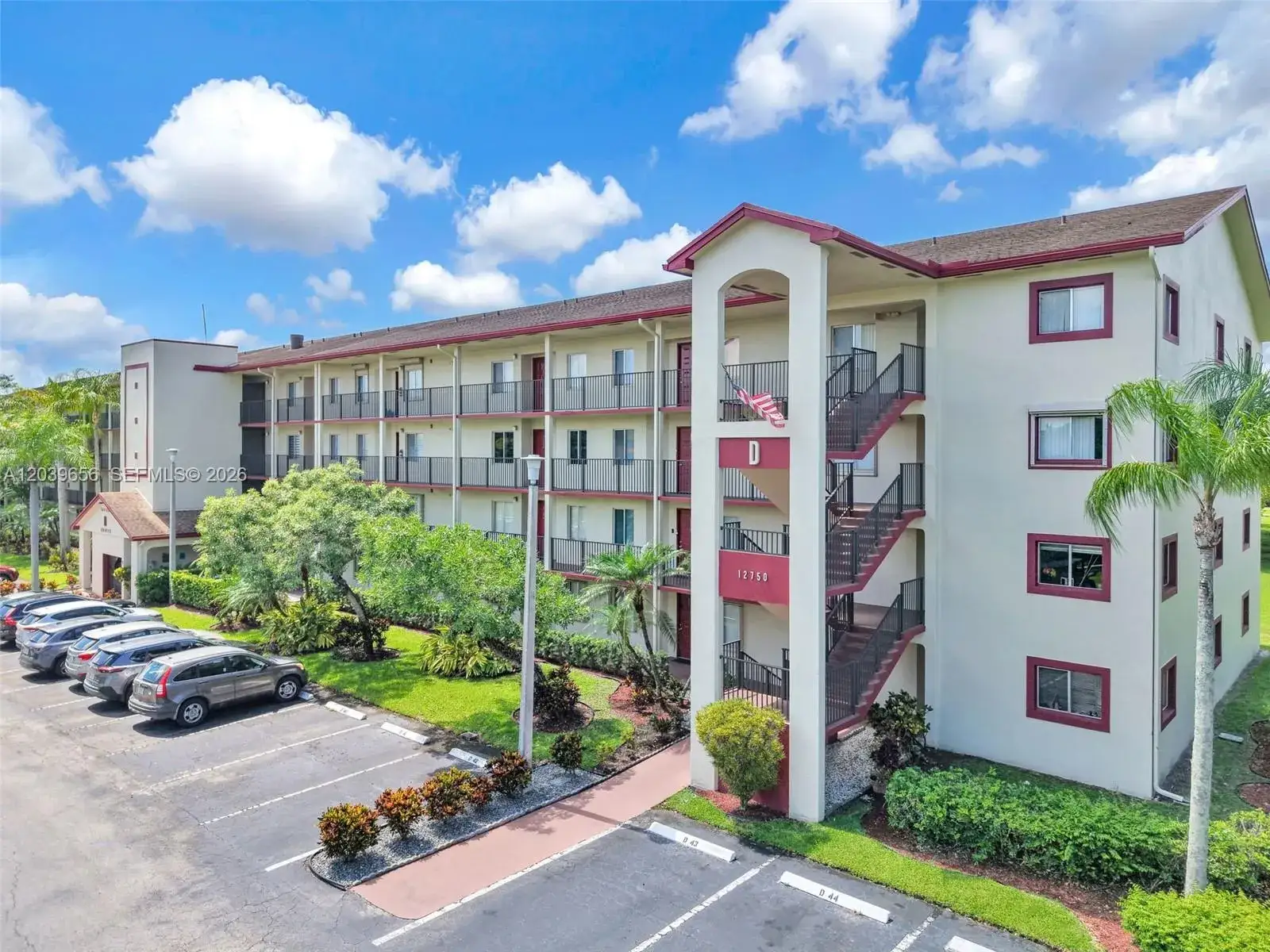 12750 SW 15th St # 204D, Pembroke Pines FL 33027