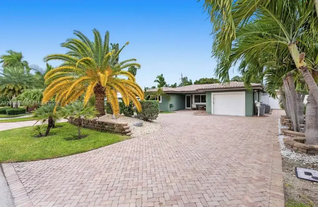 3 bedroom 2 bath Residential for sale at 2580 SE 2nd Ct, Pompano Beach FL 33062