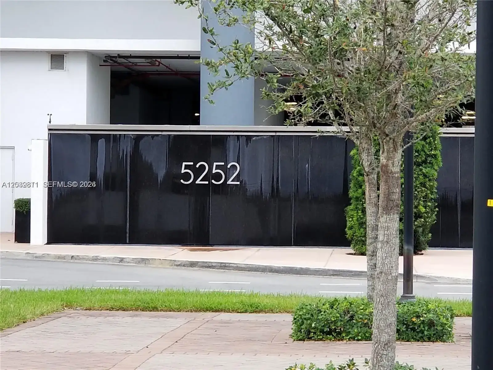 2 bedroom 2 bath Residential Lease for rent at 5252 NW 85th Ave # 1504, Doral FL 33166