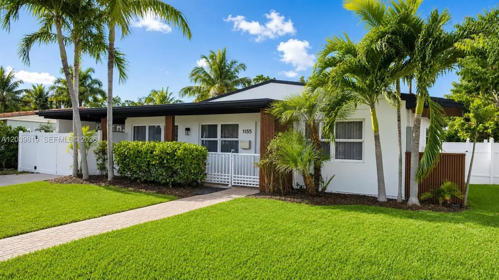 2 bedroom 2 bath Residential for sale at 1155 Hayes St, Hollywood FL 33019