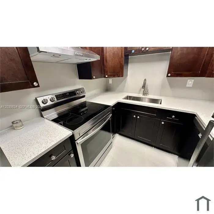 3 bedroom 2 bath Residential Lease for rent at 7826 NW 40th St # 2, Coral Springs FL 33065