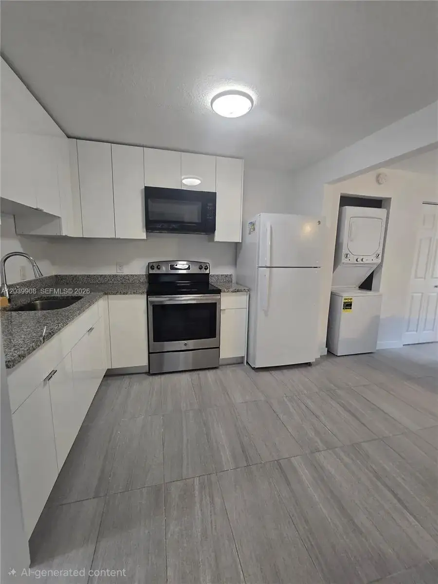 1 bedroom 1 bath Residential Lease for rent at 237 SW 13th St # 5, Dania Beach FL 33004