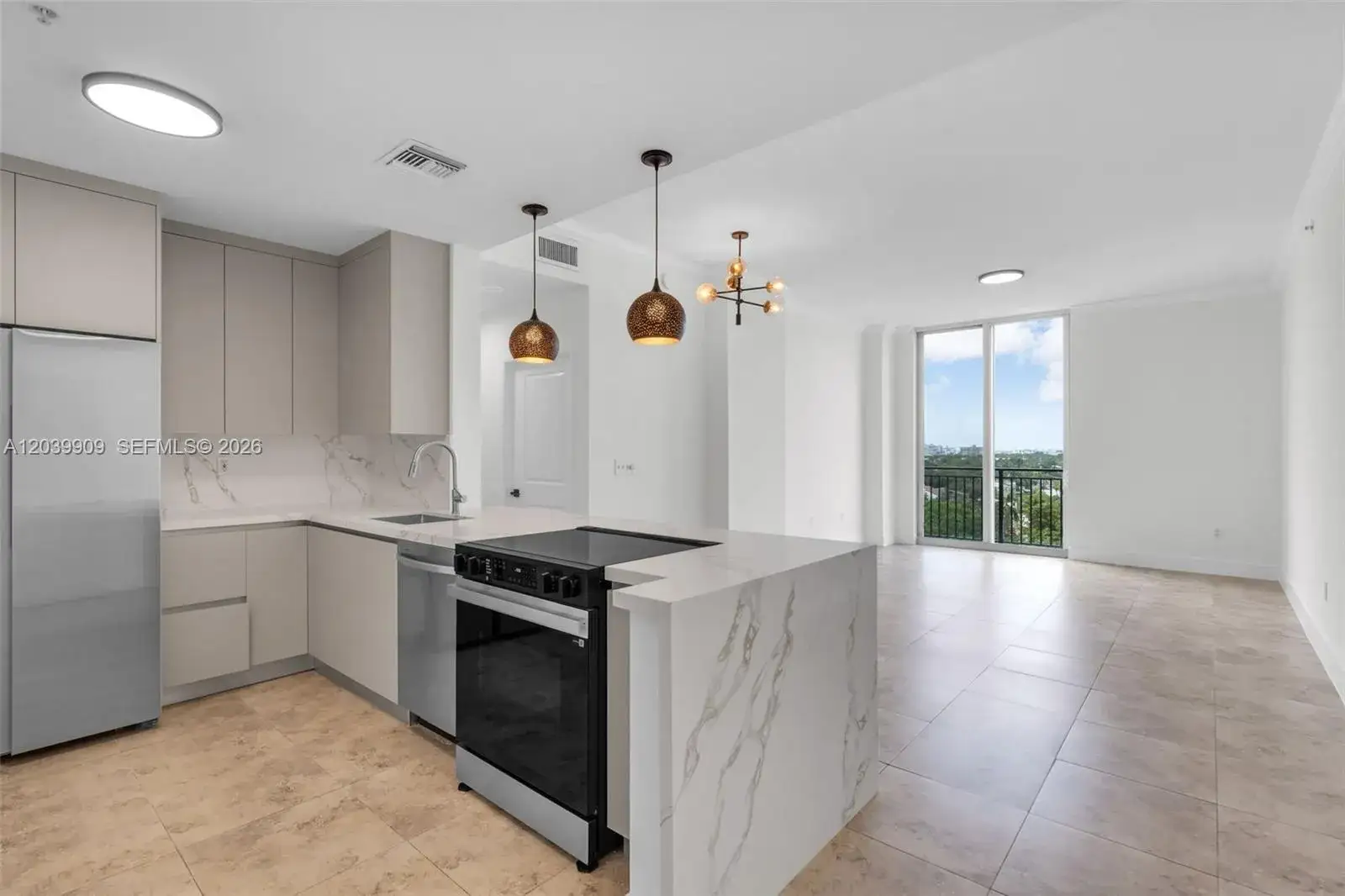 1 bedroom 1 bath Residential Lease for rent at 520 SE 5th Ave # 1707, Fort Lauderdale FL 33301