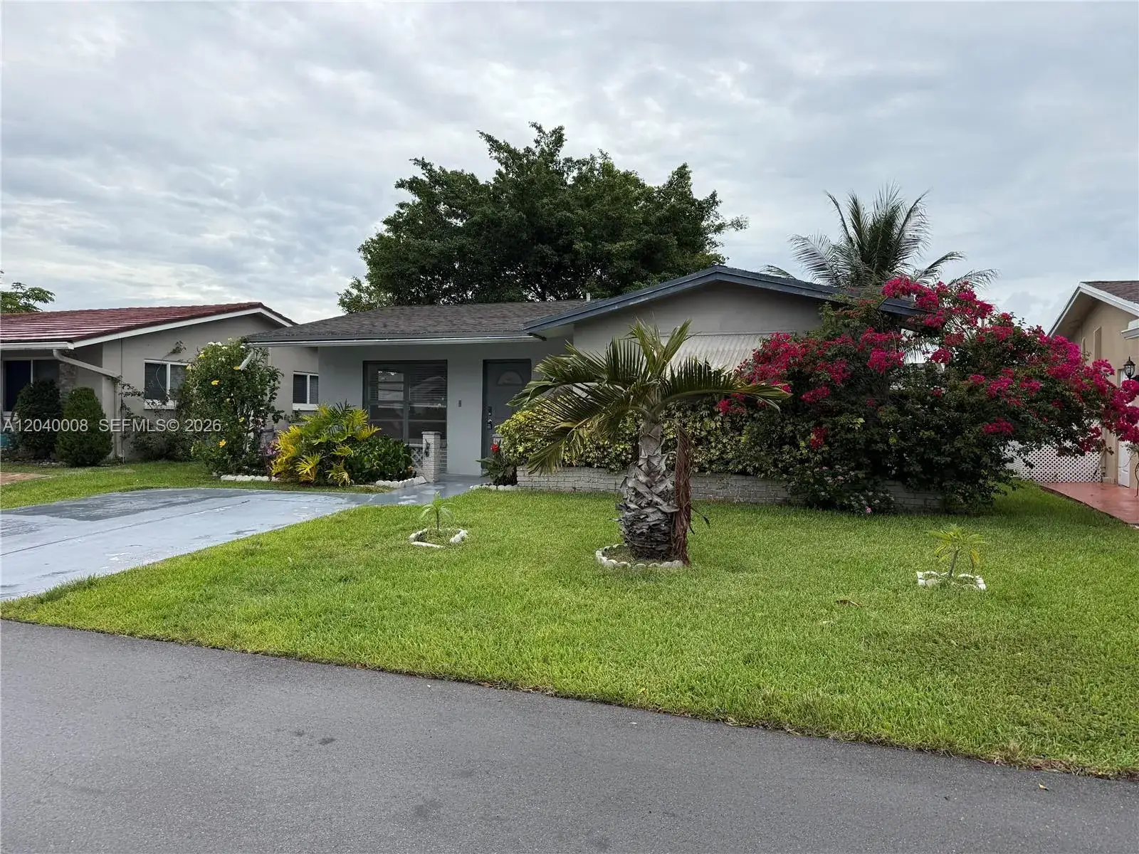 2 bedroom 1 bath Residential Lease for rent at 7311 NW 57th Dr, Tamarac FL 33321